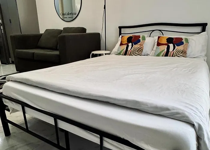Casa Laforteza - Morato Apartment Manila